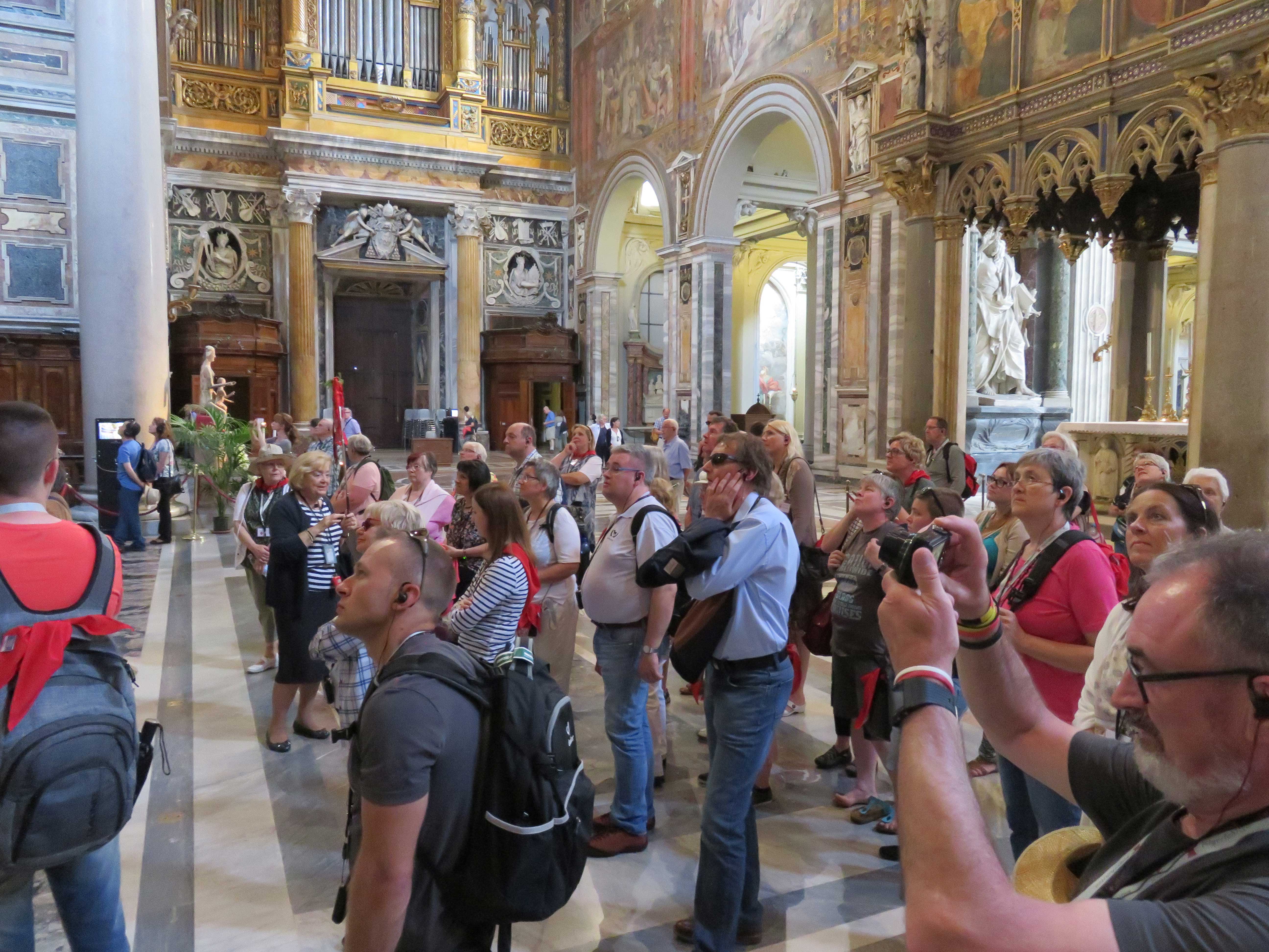 Die Gruppe in der Lateranbasilika