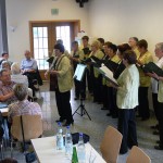 Sommerfest des MGV/Gem. Chores Abtweiler/Raumbach im Jahr 2013 - Der Engel-Chor aus Simmertal bereicherte am Nachmittag das Sommerfest mit ihren Liedern.