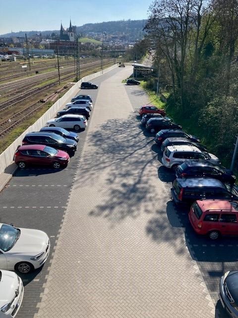 Der P&R-Platz am Bingerbrücker Hauptbahnhof.