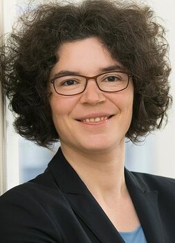 Dr. Beate Feuchte