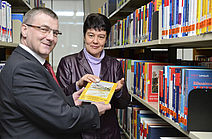 Landrat Dr. Alexander Saftig (Kreis Mayen-Koblenz) und LBZ-Leiterin Dr. Annette Gerlach. Foto: Martin Gasteyer