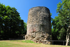 Bildergalerie Zitadelle Drususstein auf dem Gelände der Zitadelle Bereits die Römer nutzten die herausragende Lage der Anhöhe am südlichen Stadtrand  und errichteten ihrem Feldherrn Drusus ein Ehrenmal, dessen Kern noch heute als Drususstein auf dem Zitadellengelände erhalten ist.