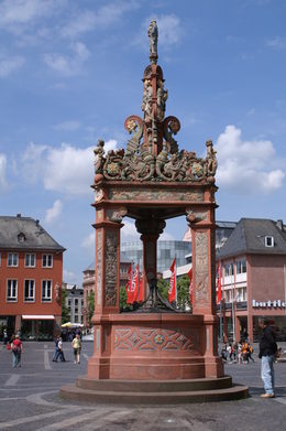 Market fountain