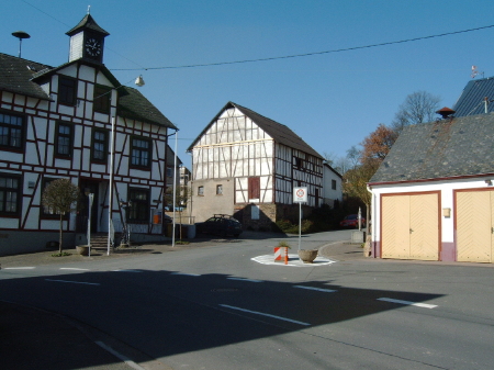 Dorfplatz 2005