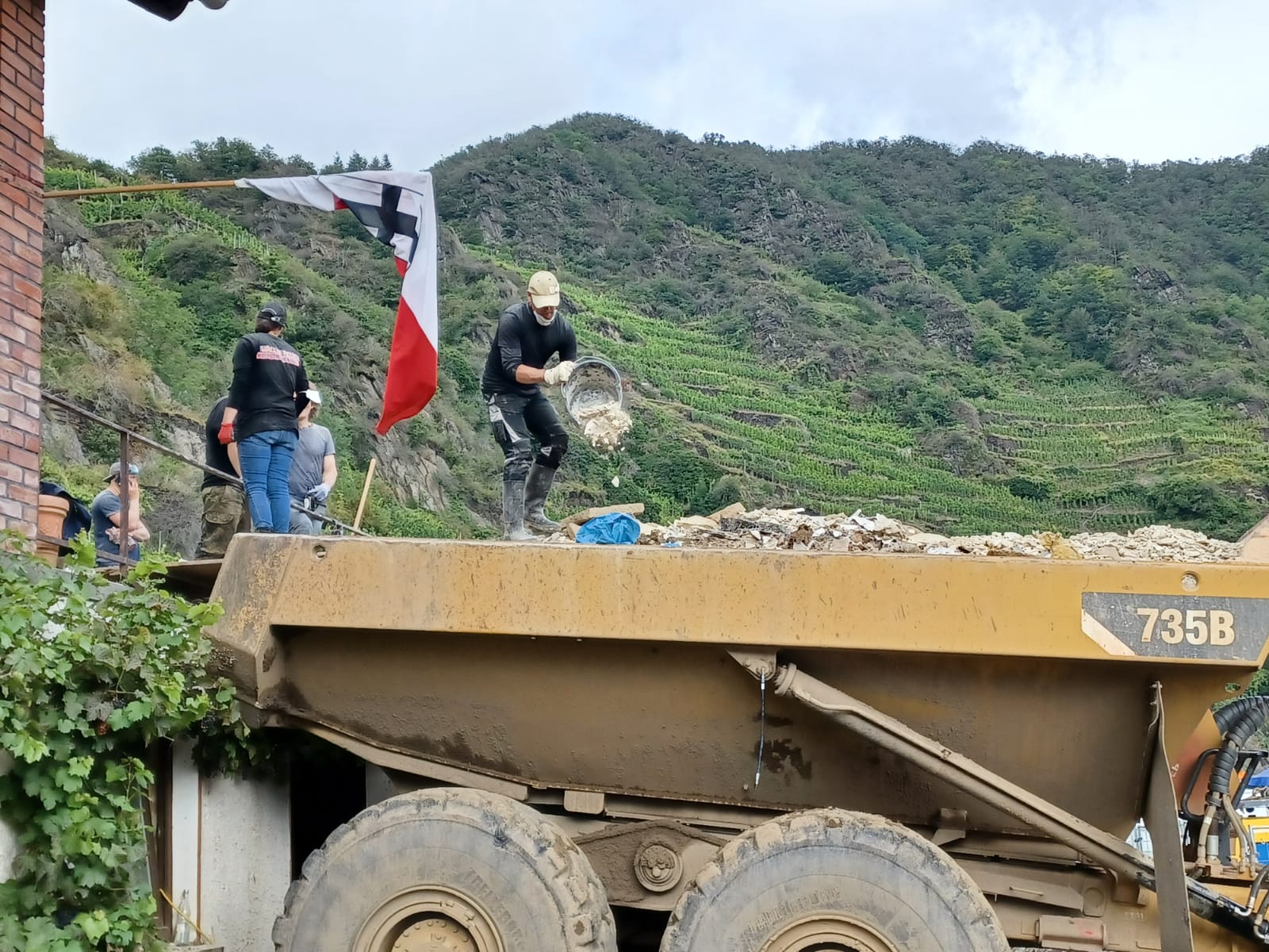 29. August 2021: Stemmarbeiten in Mayschoß.