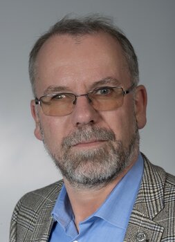 Prof. Dr. Lothar Kirschbauer