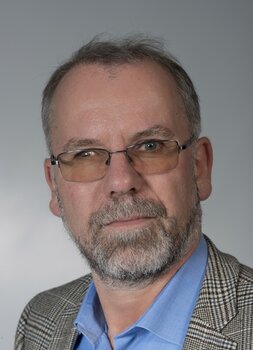 Prof. Dr. Lothar Kirschbauer