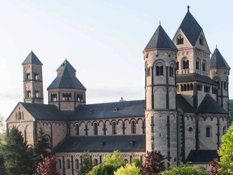 Blick auf Abteikirche (Foto: Ferdinand Graf von Luckner)