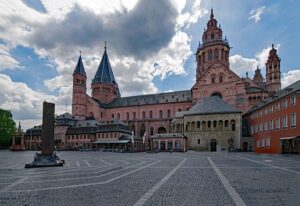 Schönste Städte Rhein-Lahn: Mainz mit dem Dom St. Martin