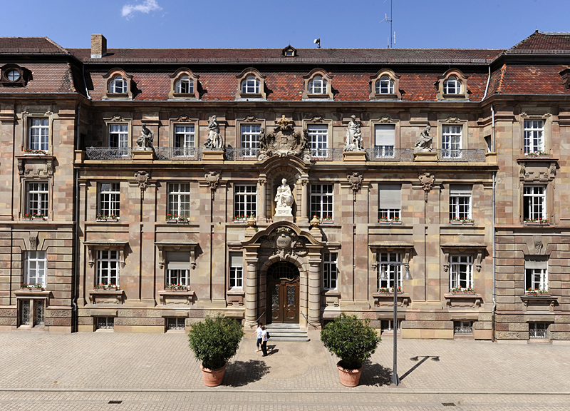 Frontansicht Stadthaus, Foto © Klaus Venus