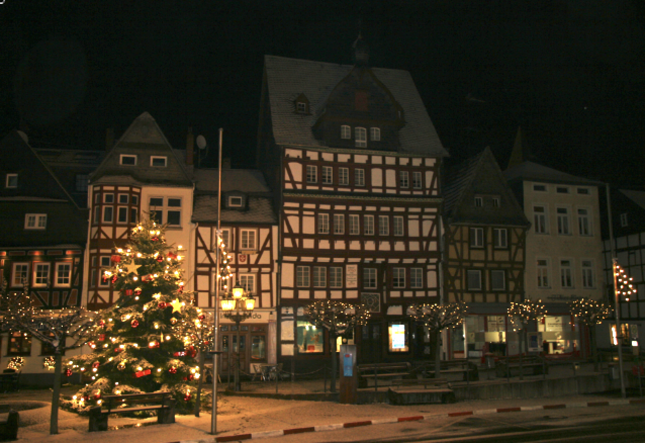 adventlicher Marktplatz (Foto: Paul Klein)