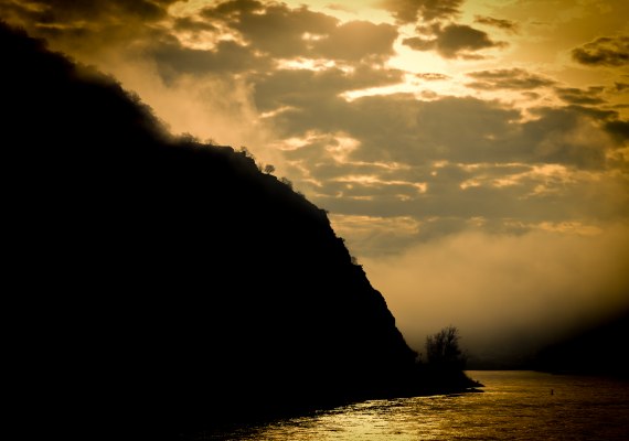 Sonnenaufgang am Rhein | © Herbert Piel