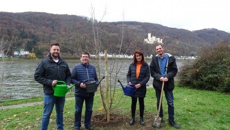 Foto: v.l.n.r.: Lennart Siefert (Oberbürgermeister Stadt Lahnstein), Zweckverbandsvorstand Jörg Denninghoff (Lanadrat Rhein-Lahn), Petra Bückner (Stadt Lahnstein), Nico Melchior (Zweckverband Welterbe Oberes Mittelrheintal)  | © ZV Welterbe 