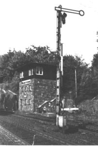 Stellwerk am Ostkopf des Bahnhofes Niederhövels