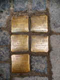 Wiesbaden Stolpersteine Grosshut.jpg (123954 Byte)