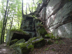 Felsenweg bei der Heidelsburg | Bild: Gabriele Delhey, wikipedia.org