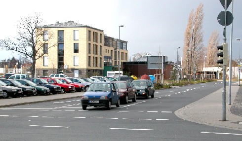 1.Baubschnitt der Karl-Tesche-Straße nach der Freigabe im Jahr 2003