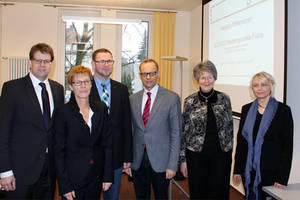 Herr Dr. Wingenfeld, Frau Künholz,
Herr Zielinski, Herr Wehner,
Sr. Lea Ackermann, Kerstin
Krüger