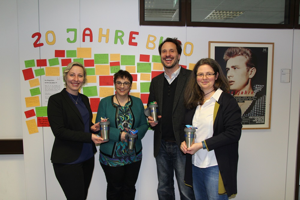 Oberbürgermeisterin Stefanie Seiler (l.) mit den Teamleitern der Bürgerbüros Simone Kratzin, Daniel Fleischmann und Birgit Walter, Foto © Stadt Speyer