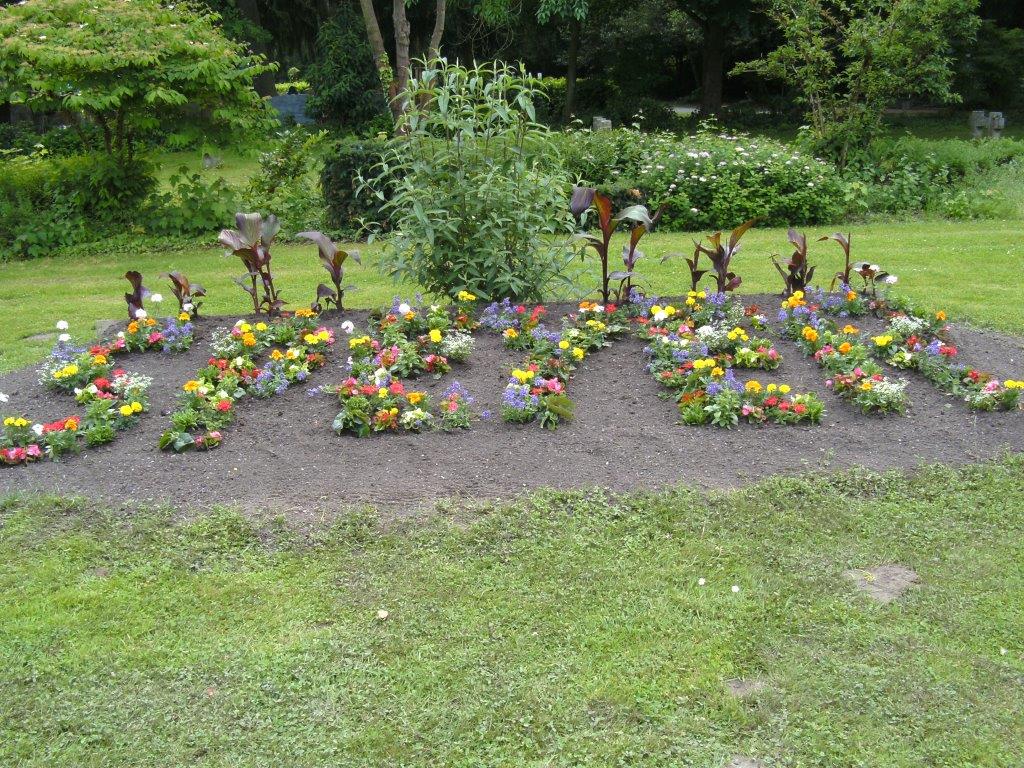 Bepflanzung auf dem Speyerer Friedhof, Foto © Stadt Speyer