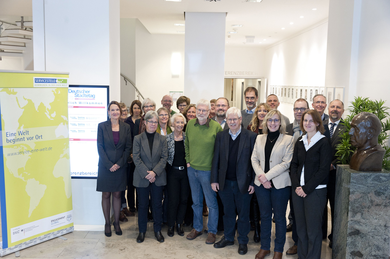 Gruppenbild: Netzwerktreffen Agenda 2030-Kommunen beim Deutschen Städtetag © JoHempel Photography