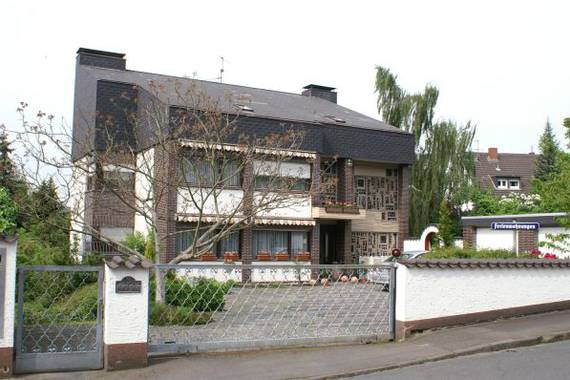 Nachtsheim, Haus