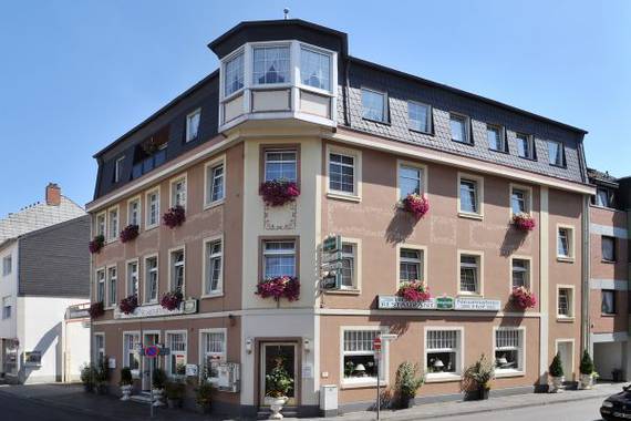 Neuenahrer Hof, Hotel