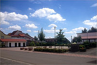 Der Dorfplatz an der Zweibrücker Straße