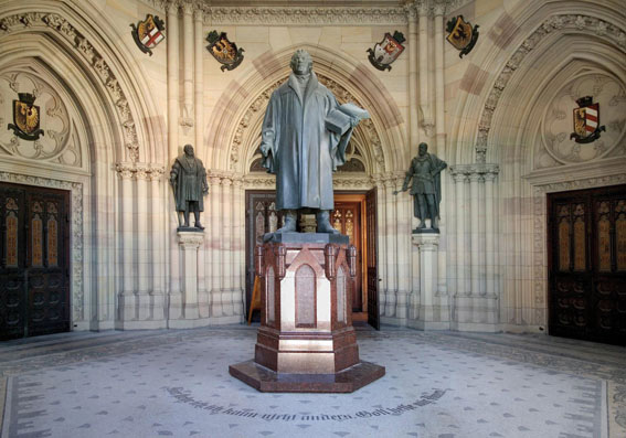 Memorial Church Luther statue.jpg